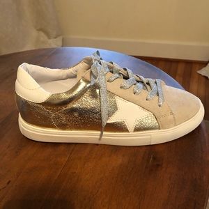 Star sneakers
